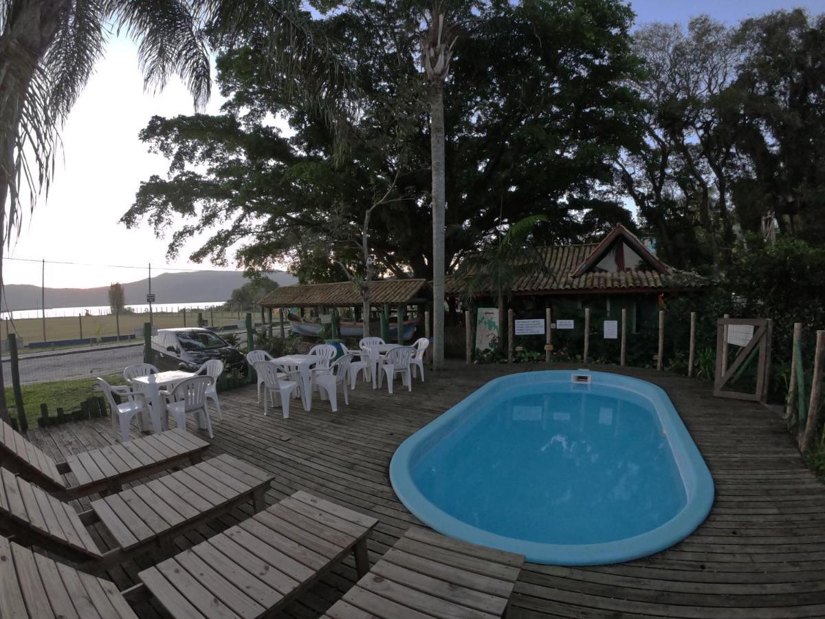 Pousada Canoa Azul Na Praia Da Ferrugem 加罗帕巴 外观 照片